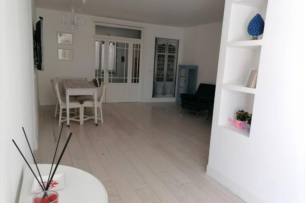 Appartamento Shabby Chic Barletta Exterior foto